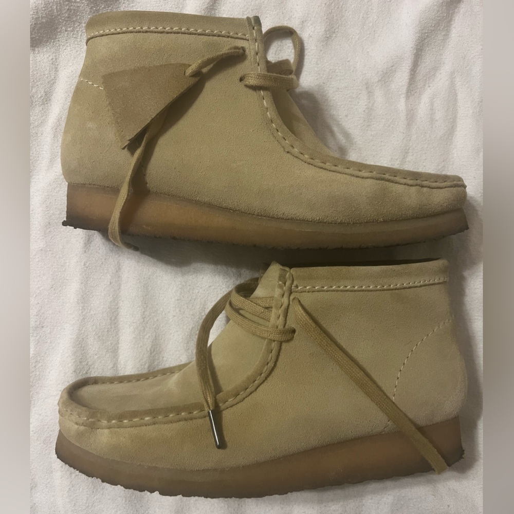 Clark Wallabee boots 10D US